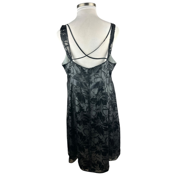 Lane Bryant Velvet Burnout Overlay Surplice Dress Plus Size 22 Whimsigoth Witchy - Picture 9 of 15